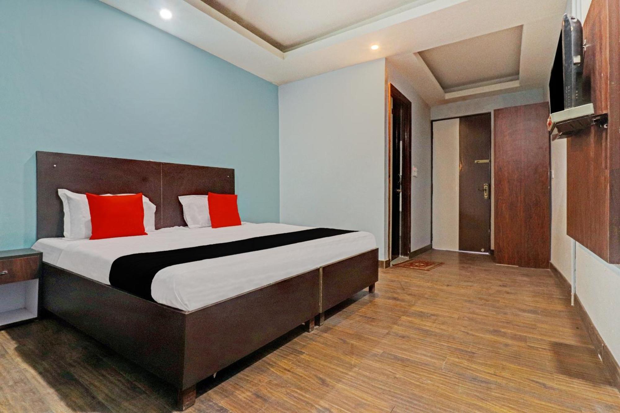Capital O Kanha Resort Sikandra Rao Ngoại thất bức ảnh